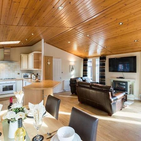 Windermere Retreat - White Cross Bay Holiday Park Extérieur photo