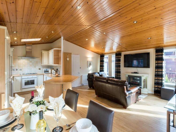 Windermere Retreat - White Cross Bay Holiday Park Extérieur photo